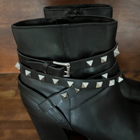Steve Madden Black Leather Silver Studded Pointed Toe Cala Boots Size 9.5 - Picture 6 of 8
